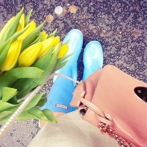 Hunter Wellies, Tiffany blue or “egg blue”